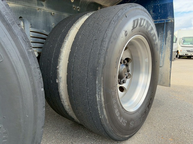 車検付6×43軸2デフリーフサスペンションKYB9速MT|中古トラックの販売・買取・査定のアイナビ