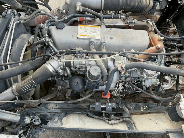 車検付6×43軸2デフリーフサスペンションKYB9速MT|中古トラックの販売・買取・査定のアイナビ