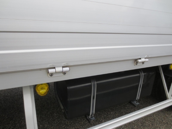 日野レンジャーウイングゲート付|中古トラックの販売・買取・査定のアイナビ