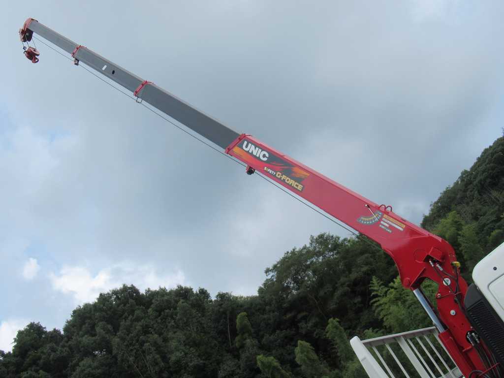 増トン 7.8t ワイド幅キャブ ユニック 4段 240PS 6速|中古トラックの販売・買取・査定のアイナビ