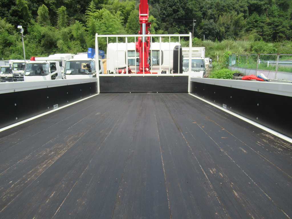 増トン 7.8t ワイド幅キャブ ユニック 4段 240PS 6速|中古トラックの販売・買取・査定のアイナビ