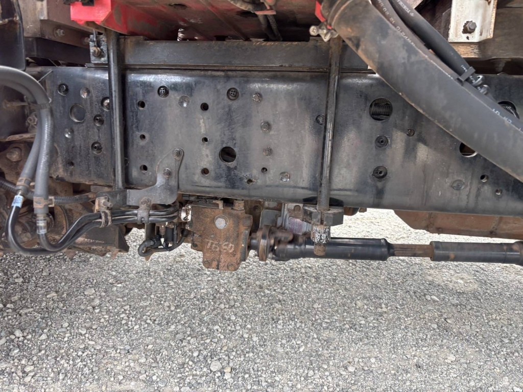 吊t数2.9t吊4段ブーム古河ユニックラジコン床アピトン|中古トラックの販売・買取・査定のアイナビ