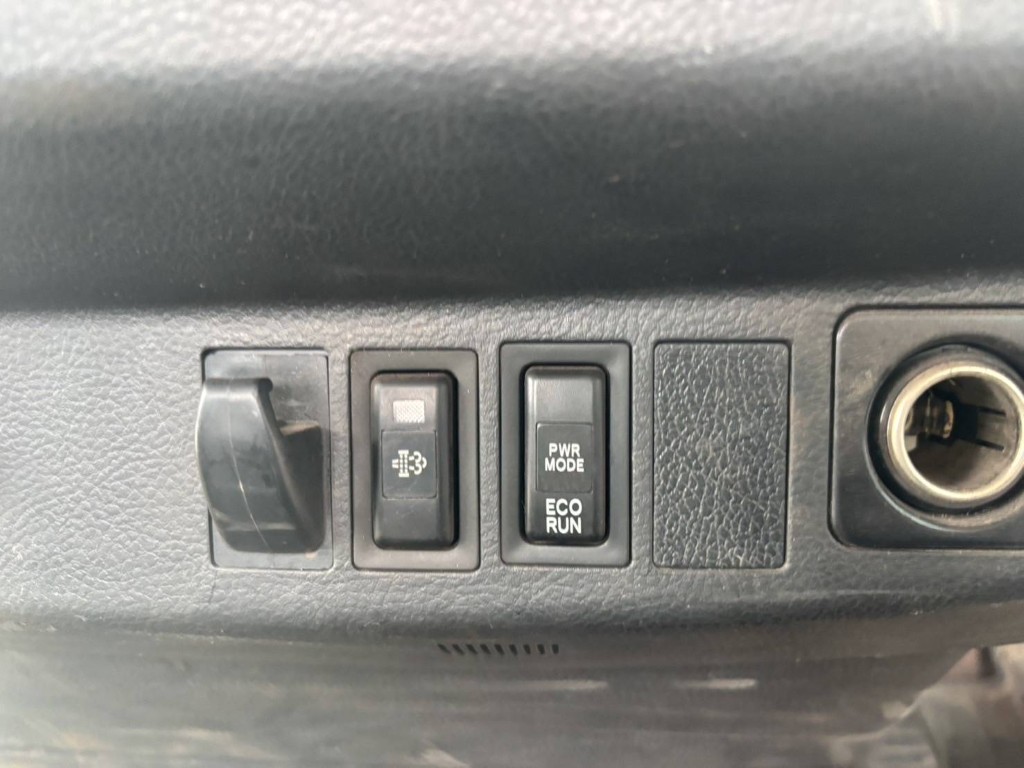 吊t数2.9t吊4段ブーム古河ユニックラジコン床アピトン|中古トラックの販売・買取・査定のアイナビ