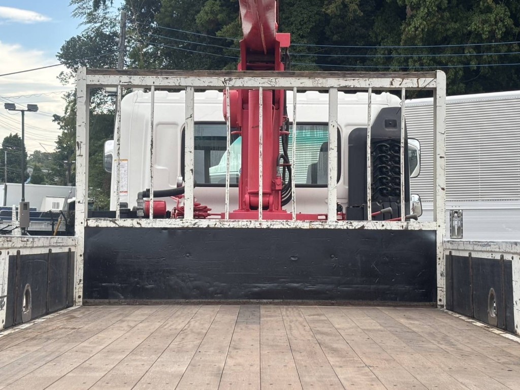 吊t数2.9t吊4段ブーム古河ユニックラジコン床アピトン|中古トラックの販売・買取・査定のアイナビ