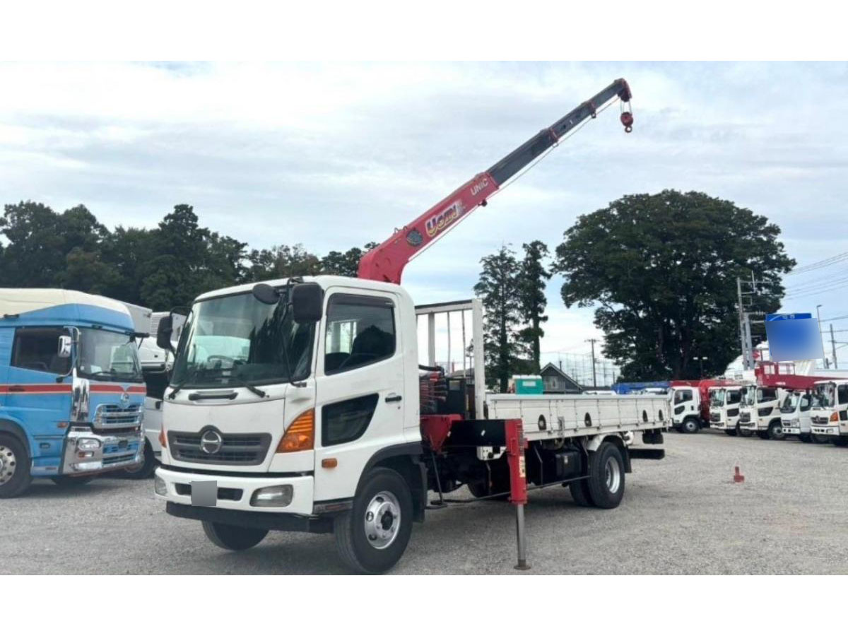 吊t数2.9t吊4段ブーム古河ユニックラジコン床アピトン|中古トラックの販売・買取・査定のアイナビ