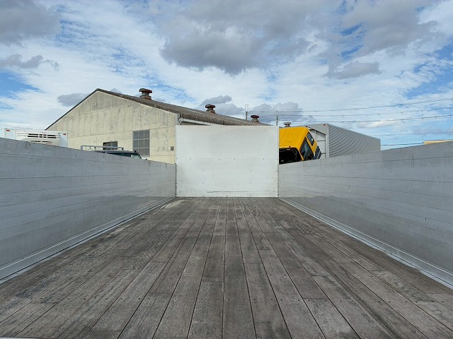 アルミブロックベッドレスパブコ6速MTマニュアル4t8t|中古トラックの販売・買取・査定のアイナビ