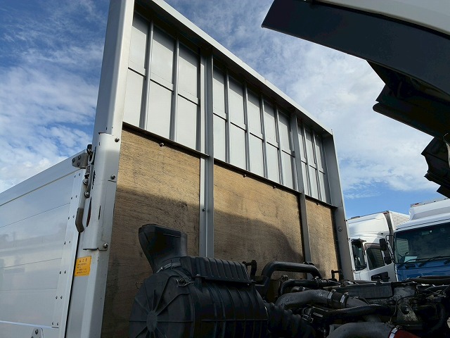 アルミブロックベッドレスパブコ6速MTマニュアル4t8t|中古トラックの販売・買取・査定のアイナビ