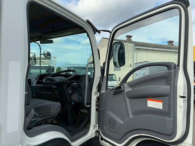 アルミブロックベッドレスパブコ6速MTマニュアル4t8t|中古トラックの販売・買取・査定のアイナビ