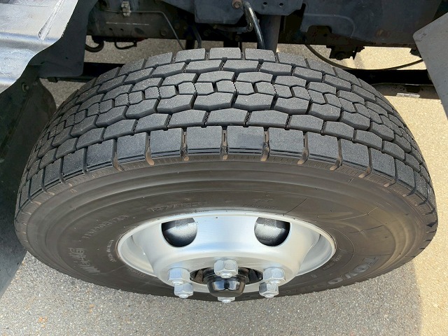 アルミブロックベッドレスパブコ6速MTマニュアル4t8t|中古トラックの販売・買取・査定のアイナビ