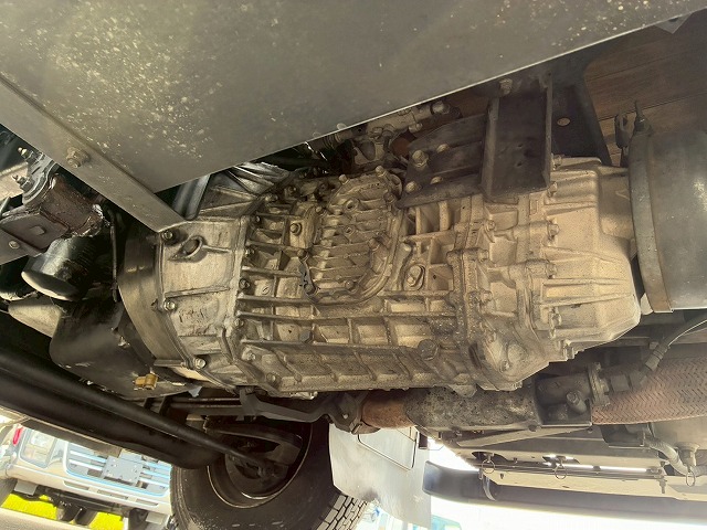 アルミブロックベッドレスパブコ6速MTマニュアル4t8t|中古トラックの販売・買取・査定のアイナビ