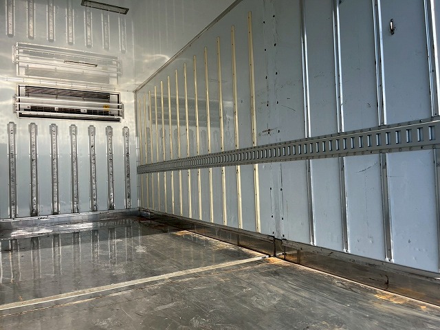 -30℃低温設定★スタンバイ機能★ワイド×超ロング★R404A|中古トラックの販売・買取・査定のアイナビ