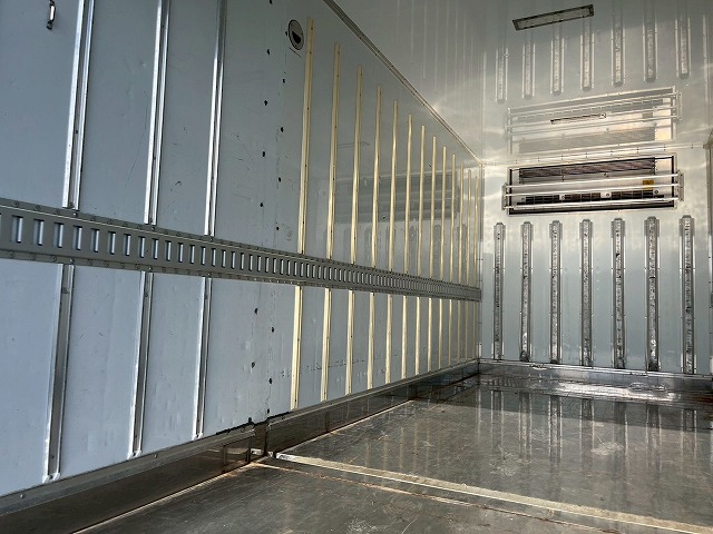 -30℃低温設定★スタンバイ機能★ワイド×超ロング★R404A|中古トラックの販売・買取・査定のアイナビ