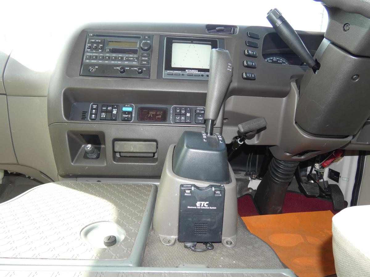 H1629人乗りマイクロバス オートマETC251001|中古トラックの販売・買取・査定のアイナビ