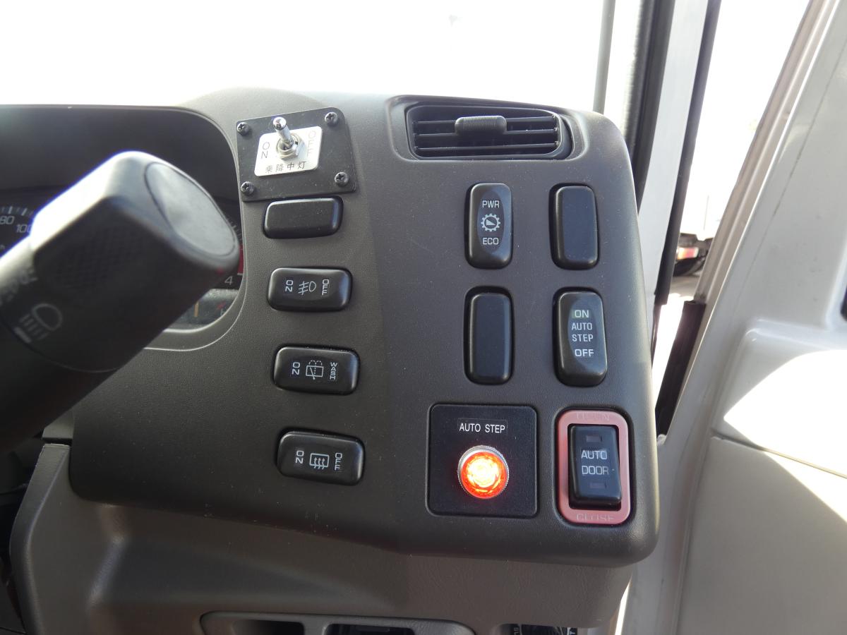 H1629人乗りマイクロバス オートマETC251001|中古トラックの販売・買取・査定のアイナビ