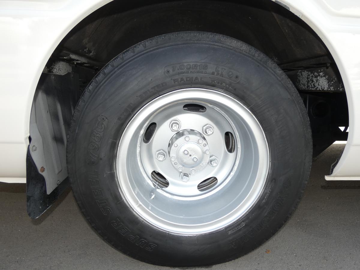 H1629人乗りマイクロバス オートマETC251001|中古トラックの販売・買取・査定のアイナビ