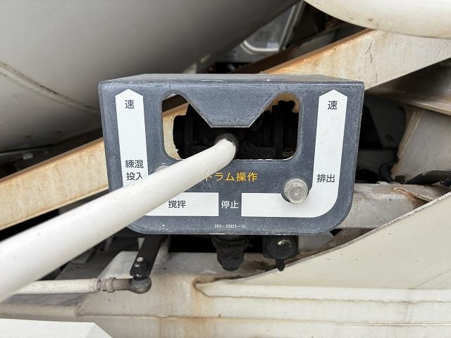 いすゞ ミキサー フォワード|中古トラックの販売・買取・査定のアイナビ