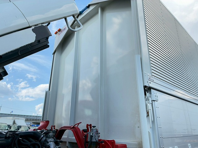 保証対象車フルキャブ日本フルハーフラッシング210馬力|中古トラックの販売・買取・査定のアイナビ