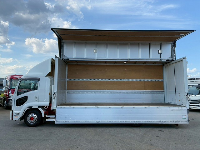 保証対象車フルキャブ日本フルハーフラッシング210馬力|中古トラックの販売・買取・査定のアイナビ