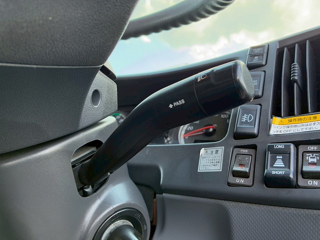 保証対象車フルキャブ日本フルハーフラッシング210馬力|中古トラックの販売・買取・査定のアイナビ