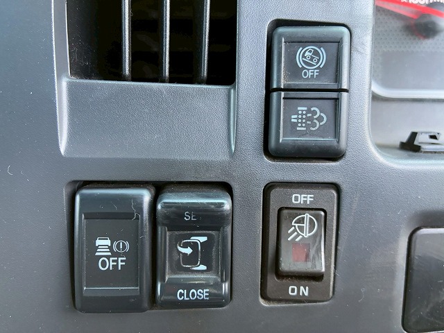 保証対象車フルキャブ日本フルハーフラッシング210馬力|中古トラックの販売・買取・査定のアイナビ