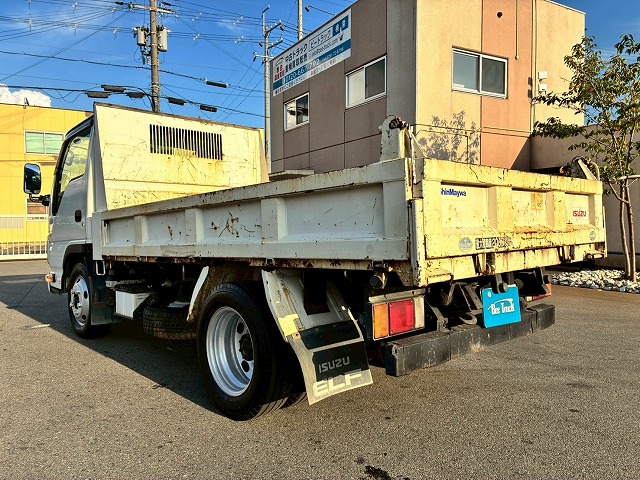 新明和工業フルフラットロースムーサーExAT2t5t土砂ダンプ|中古トラックの販売・買取・査定のアイナビ