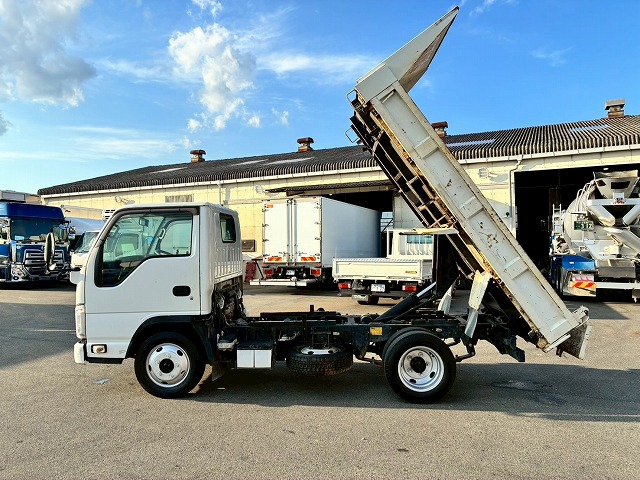 新明和工業フルフラットロースムーサーExAT2t5t土砂ダンプ|中古トラックの販売・買取・査定のアイナビ