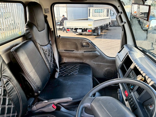 新明和工業フルフラットロースムーサーExAT2t5t土砂ダンプ|中古トラックの販売・買取・査定のアイナビ