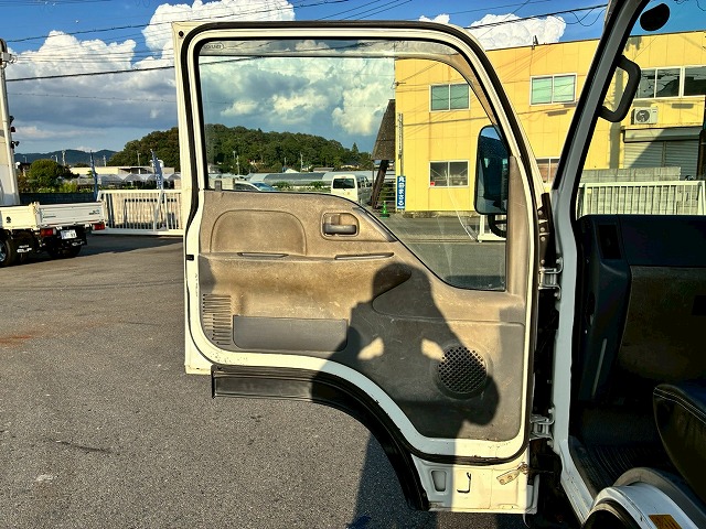 新明和工業フルフラットロースムーサーExAT2t5t土砂ダンプ|中古トラックの販売・買取・査定のアイナビ