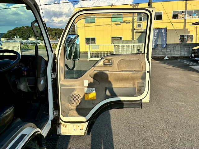 新明和工業フルフラットロースムーサーExAT2t5t土砂ダンプ|中古トラックの販売・買取・査定のアイナビ