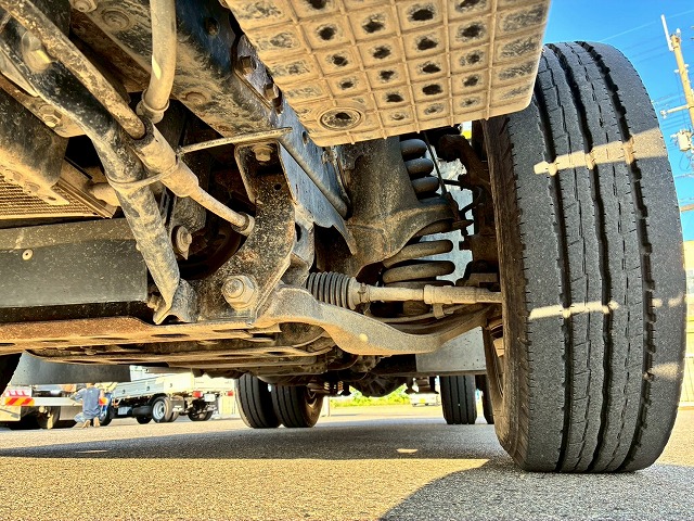 新明和工業フルフラットロースムーサーExAT2t5t土砂ダンプ|中古トラックの販売・買取・査定のアイナビ