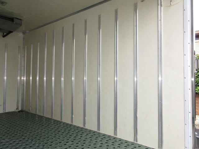 日野 バン車 デュトロ|中古トラックの販売・買取・査定のアイナビ