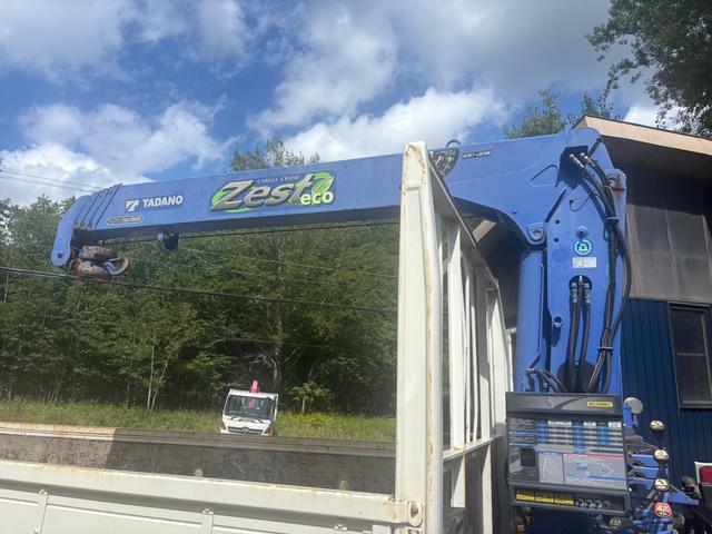 日野|中古トラックの販売・買取・査定のアイナビ