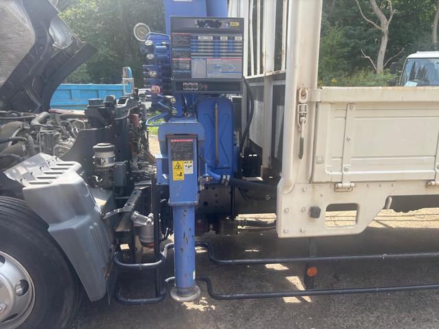 日野|中古トラックの販売・買取・査定のアイナビ