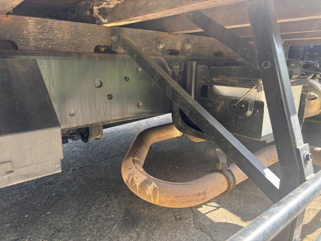 日野|中古トラックの販売・買取・査定のアイナビ