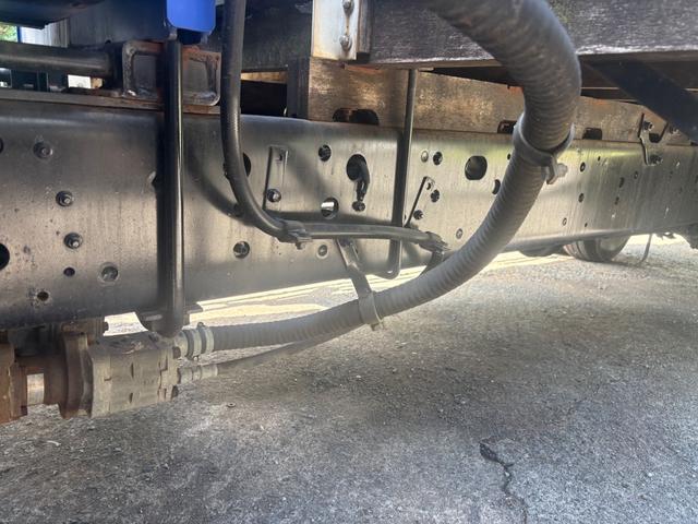 日野|中古トラックの販売・買取・査定のアイナビ