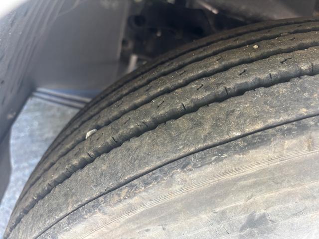 日野|中古トラックの販売・買取・査定のアイナビ