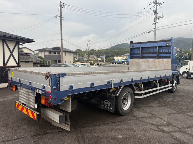 平成27年式 いすゞ アルミ平ボディー エアサス|中古トラックの販売・買取・査定のアイナビ