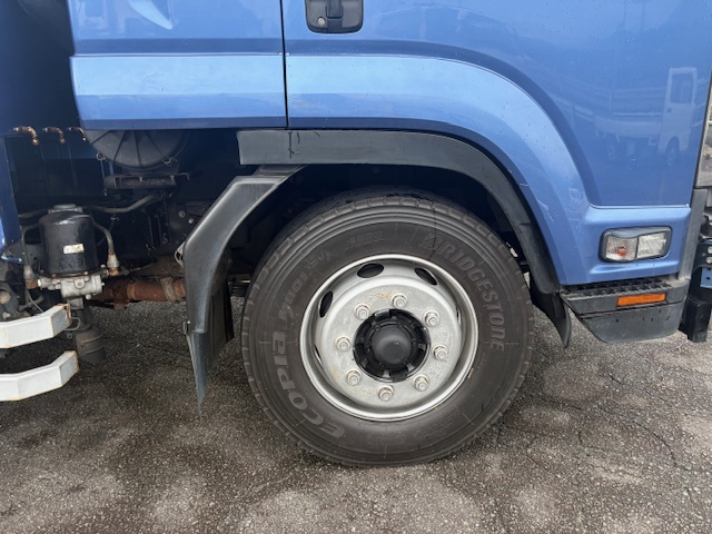 平成27年式 いすゞ アルミ平ボディー エアサス|中古トラックの販売・買取・査定のアイナビ