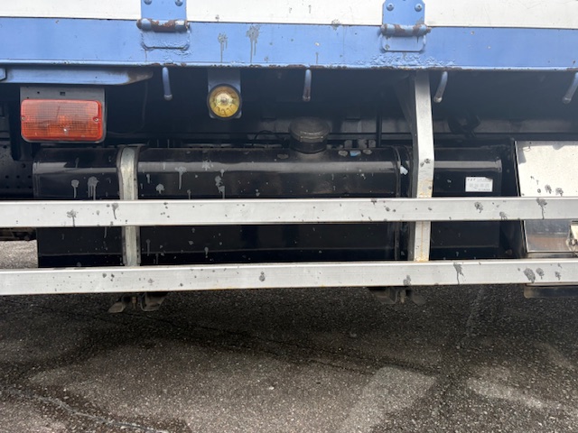 平成27年式 いすゞ アルミ平ボディー エアサス|中古トラックの販売・買取・査定のアイナビ