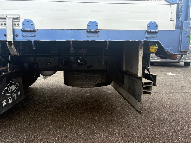 平成27年式 いすゞ アルミ平ボディー エアサス|中古トラックの販売・買取・査定のアイナビ