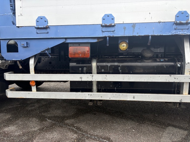 平成27年式 いすゞ アルミ平ボディー エアサス|中古トラックの販売・買取・査定のアイナビ