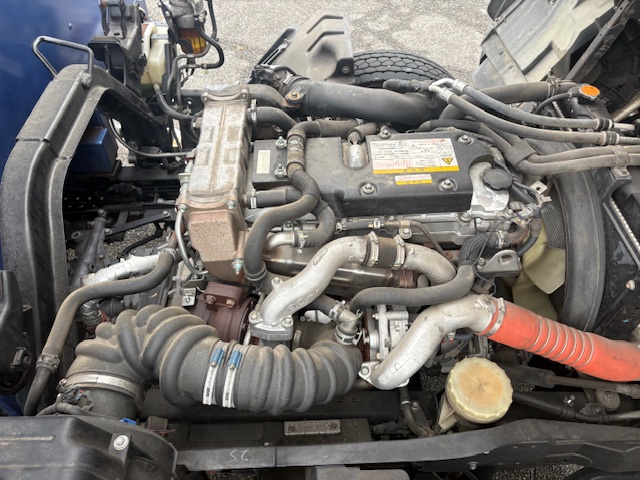 平成27年式 いすゞ アルミ平ボディー エアサス|中古トラックの販売・買取・査定のアイナビ