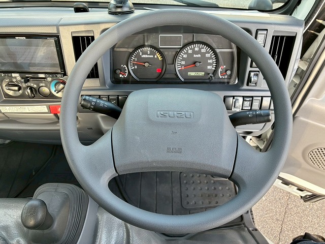 10尺ボディ標準幅150馬力6速MT5t限定・準中型免許|中古トラックの販売・買取・査定のアイナビ