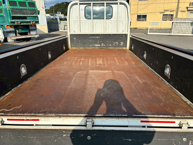 10尺ボディ標準幅150馬力6速MT5t限定・準中型免許|中古トラックの販売・買取・査定のアイナビ