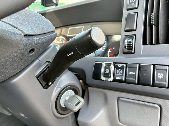 10尺ボディ標準幅150馬力6速MT5t限定・準中型免許|中古トラックの販売・買取・査定のアイナビ