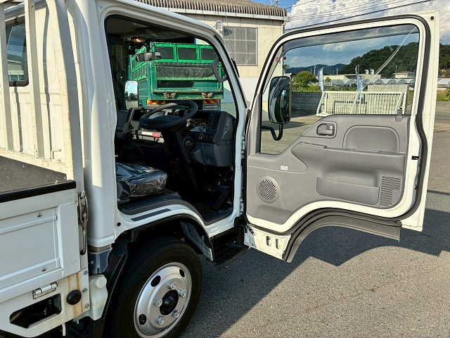 10尺ボディ標準幅150馬力6速MT5t限定・準中型免許|中古トラックの販売・買取・査定のアイナビ