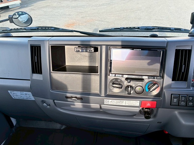 10尺ボディ標準幅150馬力6速MT5t限定・準中型免許|中古トラックの販売・買取・査定のアイナビ