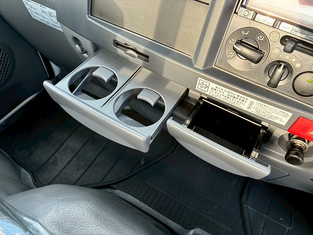 10尺ボディ標準幅150馬力6速MT5t限定・準中型免許|中古トラックの販売・買取・査定のアイナビ