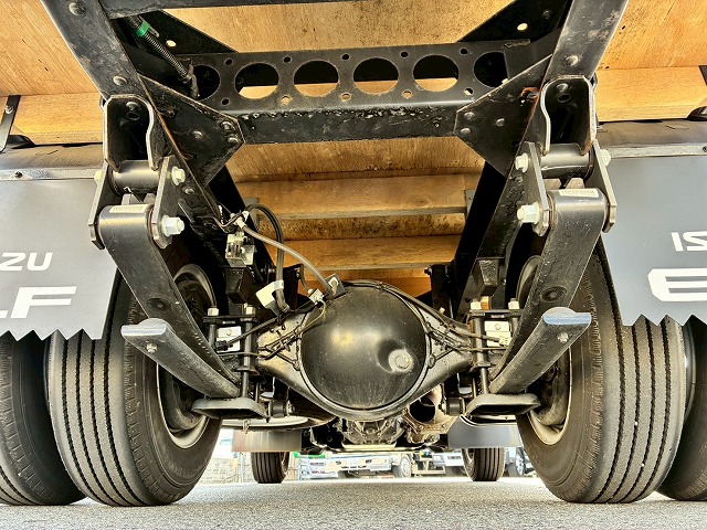 10尺ボディ標準幅150馬力6速MT5t限定・準中型免許|中古トラックの販売・買取・査定のアイナビ