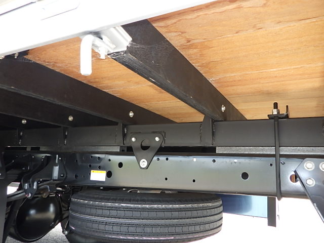 日野 令和7年式 5方開 アルミ平ボディ 車検付き|中古トラックの販売・買取・査定のアイナビ